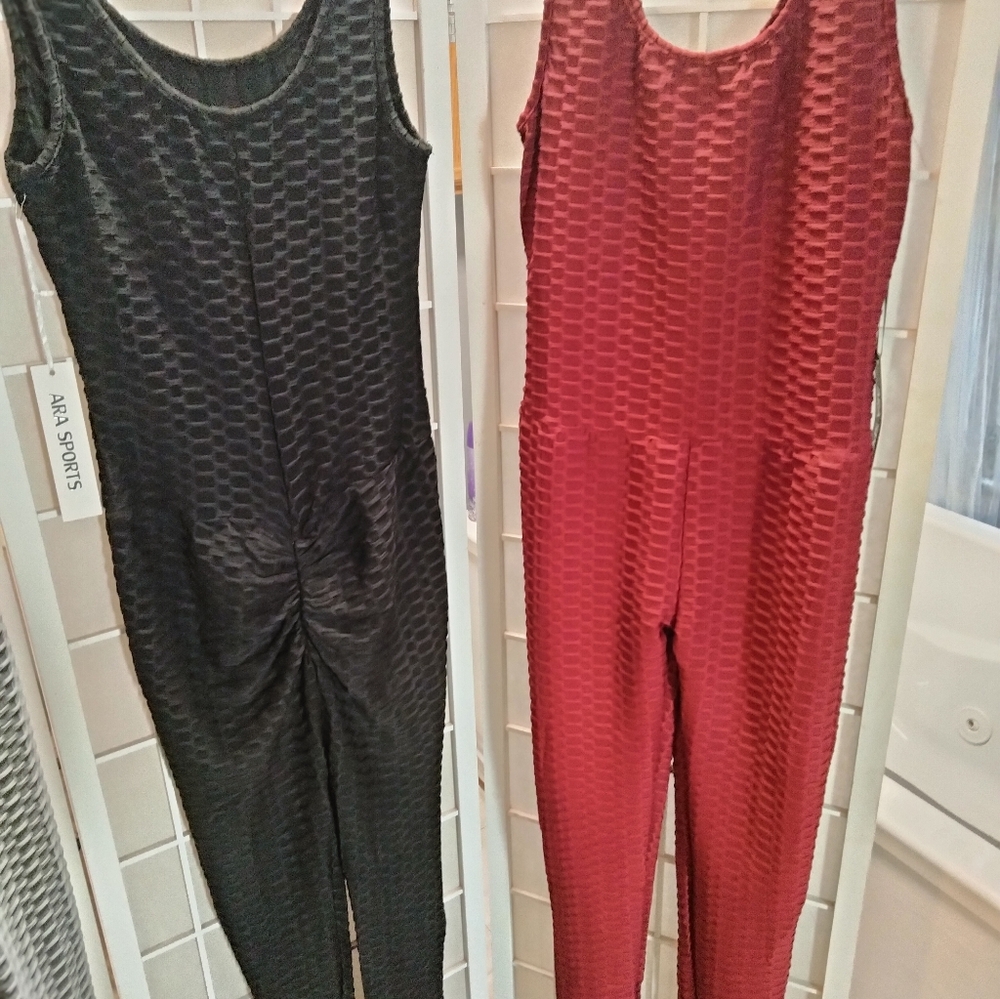Stylish Women's Jumpsuit - Black, Gray, and Burgundy - Picture 5 of 5